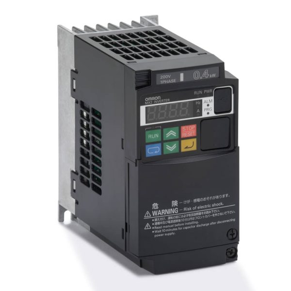 «Частотный преобразователь Omron 3G3MX2‑AB004‑E (0,4 кВт) — векторное управление без датчика, плавный пуск и защита двигателя, встроенный ПИД‑регулятор и RS‑485.